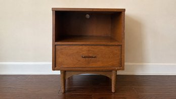 MCM Kroehler Custom Crafted Side Table 2 Of 2