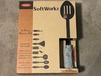 Oxo Softworks 9 Pc Bonus Set   New Never Used Only Opened  At Time Of  Photos.  All Items Still Wrapped