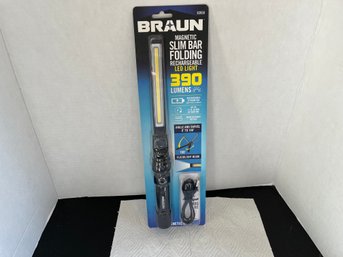 Braun  Folding  Wand Led Light With Magnetic Base  And USB Charger.   New. Never Opened