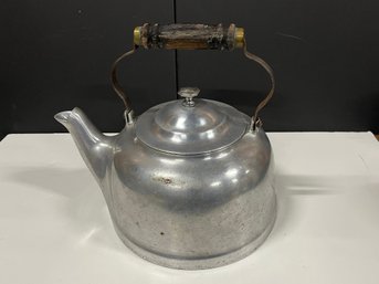 Country Kitchen Kettle