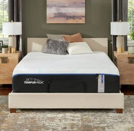 Tempur-Pedic LuxeAdapt Soft Cloud Technology KING MATTRESS ONLY - NEW - 12' Thick (Retail $3,400)