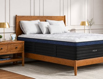 Helix Foam - KING MATTRESS ONLY - NEW - 10' THICK (Retail $2,299)