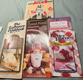 Assorted Small Cookbooks  - Some Vintage