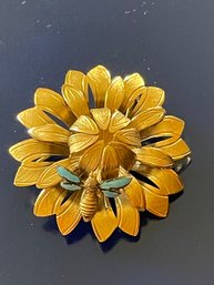 Wells 14K Gold Filled Brooch - Bee, Flower