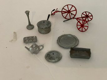 Small Metal Dollhouse Accessories