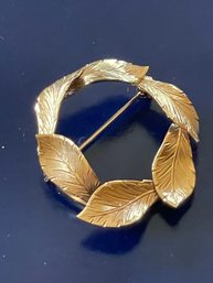 Wells 12K Gold Filled Circle Pin Brooch