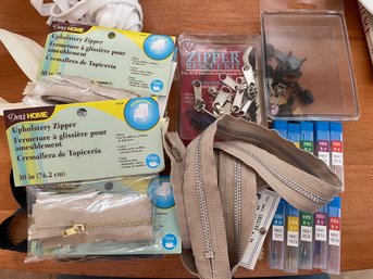 Zipper & Needle Lot