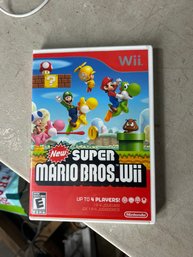 Super Mario Wii $$see Comp Special Case 100-300$