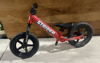 STRIDER BALANCE BIKE