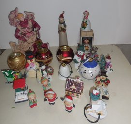 LOT 6 CHRISTMS DECORATIONS