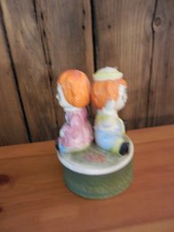 Vintage Raggedy Ann And Andy Ceramic Music Abox