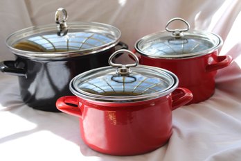 Three Chantal Pots With Lids