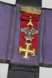 MASSACHUSETTS CONSISTORY MEDAL 32ND DEGREE MASON CROSS  EAGLE W/ CASE