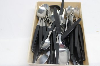 STAINLESS STEEL SWEDEN FLATWARE