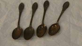 4 - 800 SILVER SPOONS
