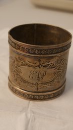 UNMARKED SILVER NAPKIN RING