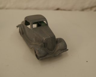 HUBLEY CAST METAL FORD COUPE 404