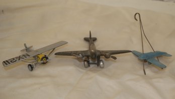 3 Toy Airplanes