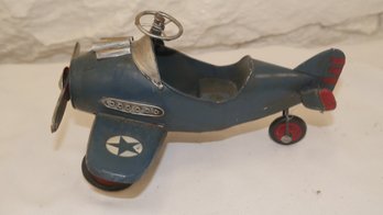 VINTAGE METAL PLANE