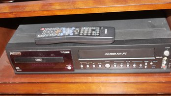 PHILIPS DVD PLAYER & REMOTE