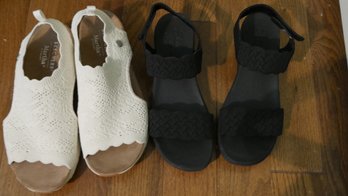2 PAIRS OF SKECHERS SANDALS