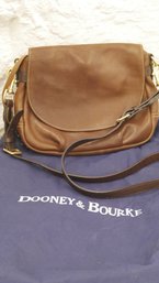 BROWN LEATHER DOONEY & BOURKE CROSSBODY BAG