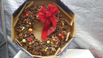CHRISTMAS PINCONE WREATH