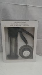 NEW WILLIAM SONOMA COOKIE PRESS