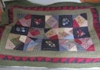 POTTERY BARN PATCHWORK FLOWERS FLORAL DOUBLE SIDED QUILT - TWIN