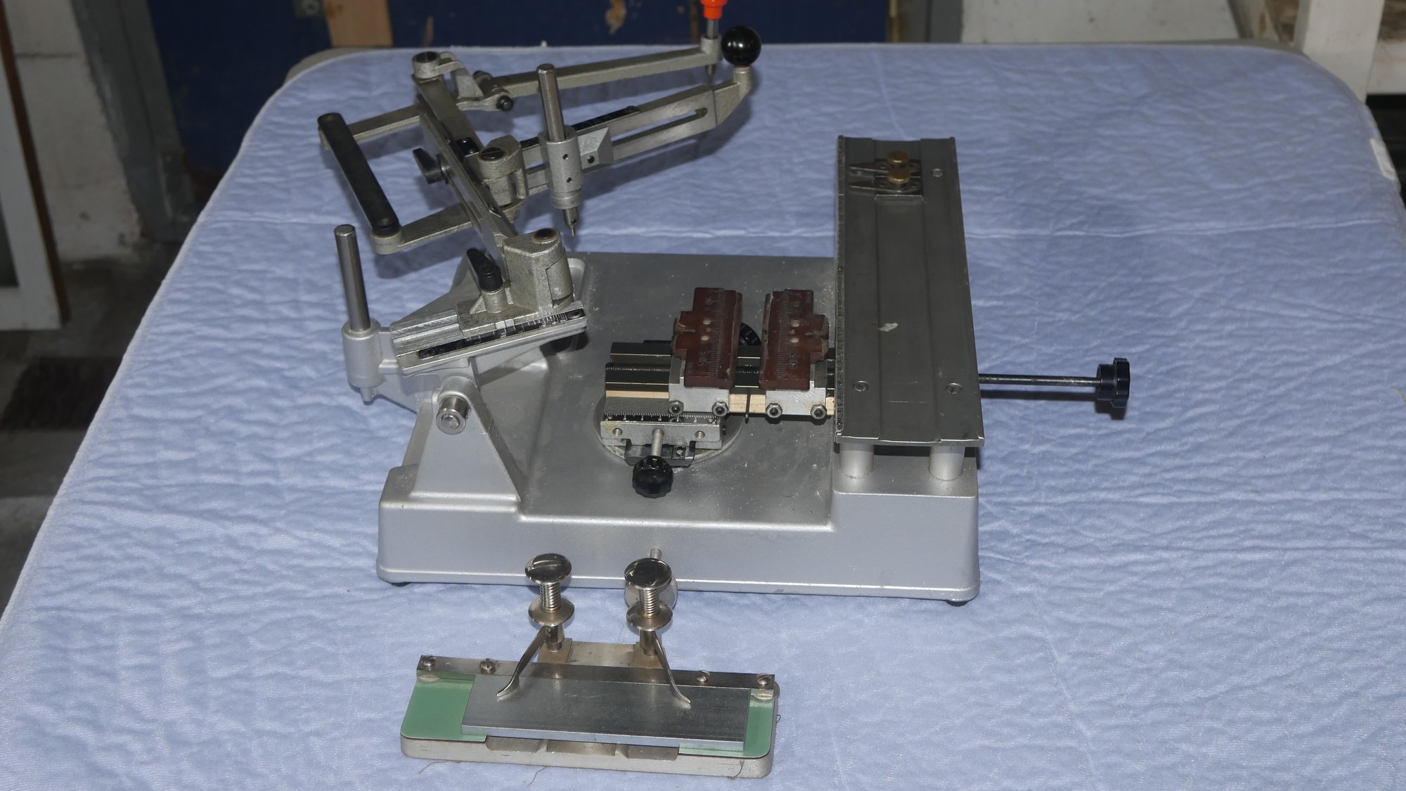 New Hermes Portable Engraving Machine Model GM #23045 | Auctionninja.com