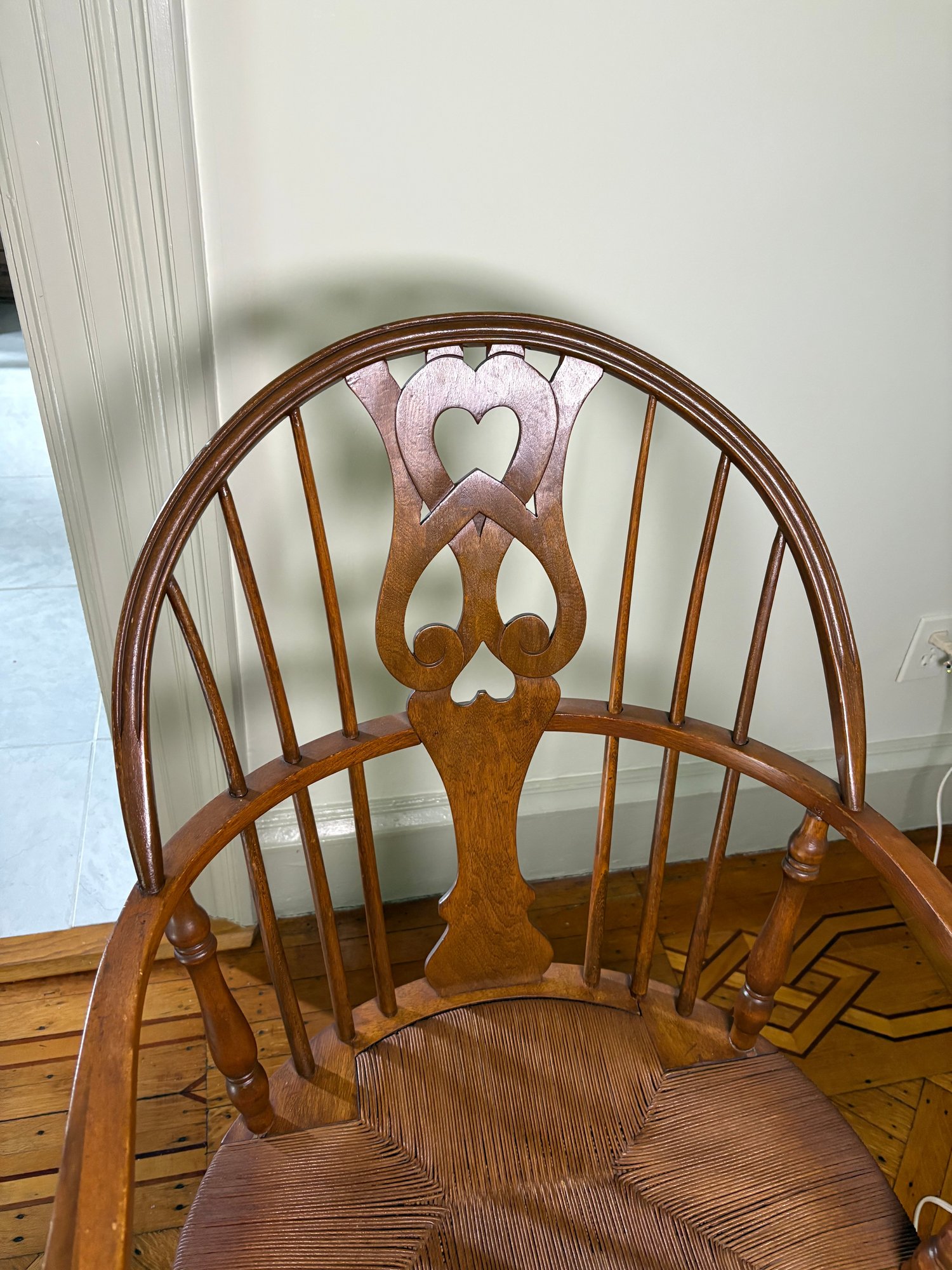 Wooden Windsor Style Woven Chair (D) #47643 | Auctionninja.com