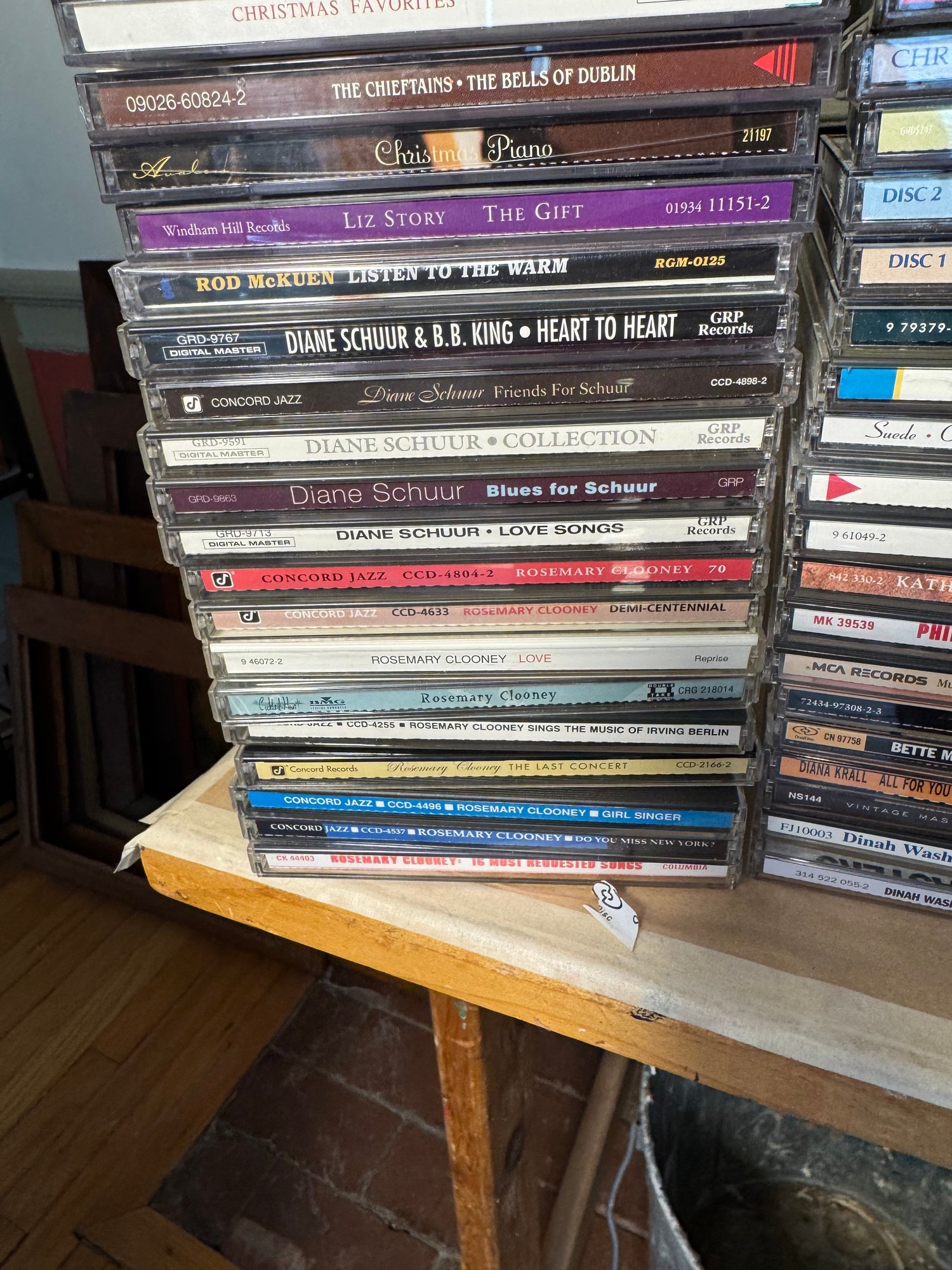 CDs Large Collection Assorted Genres (O) #40199 | Auctionninja.com