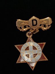 14k Gold 'Monstrat Viam 1741' Pin