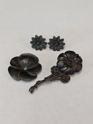 19c Mourning Jewelry