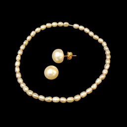 Real Pearl Earrings & Stretch Bracelet