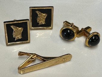 Paul Revere And Black And Gold Tone Cuff Links And A Money Clip