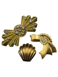 Coppercraft Guild And Assorted Costume Brooches
