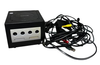 Nintendo Gamecube Video Game Console & Wires (G)