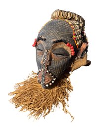 Carved African Mask (LR2)
