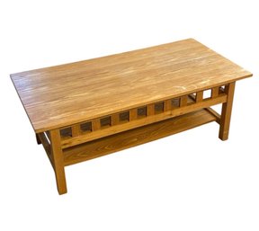 Mission Style Coffee Table (lr2)