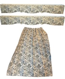 Two Window Valances & Four Matching Curtains (B)