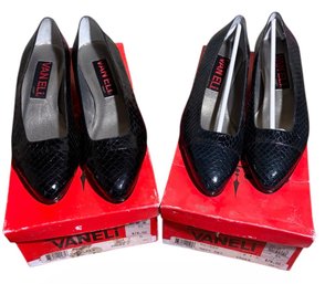 Vaneli Womens Navy Snake Pattern Shoes Size 6.5 2 Pairs In Original Box (BR1)