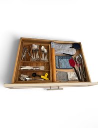 Drawer Full Of Kitchen Supplies (K)
