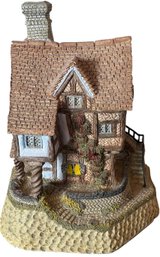 The Midlands Collection Lace Makers Cottage By David Winter (LR)