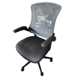 Black Mesh Ergonomic Office Chair (G)