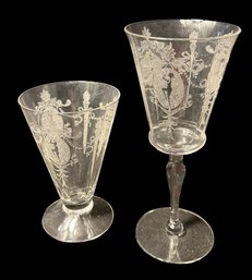 Morgantown Sunrise Medallion Etched Glass Pair