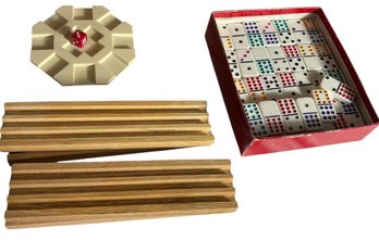 Dominos Stands And Dominos (B)