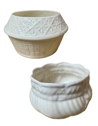 Belleek Irish Bone China Trinket Dish Pair (K)