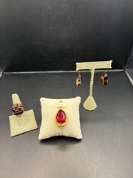 Red Garnet-like Stone Pendant, Purple Cabochon Ring And Lip Shell Earrings