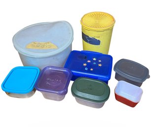 Pyrex, Tupperware & Assorted Other Kitchen Storage (K)